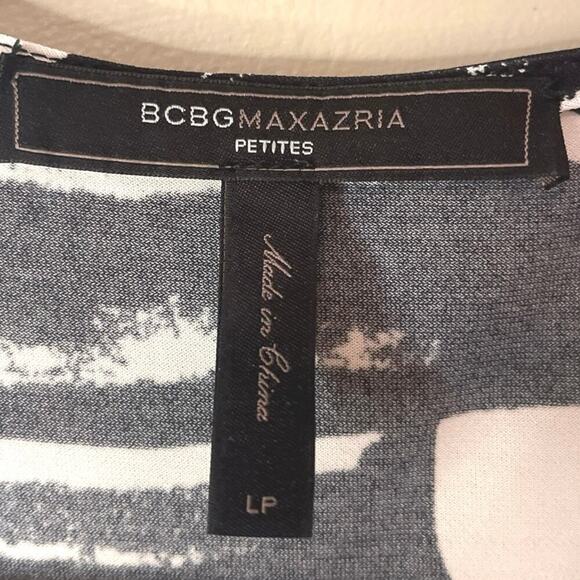 BCBG MaxAzria Black and White Abstract Geometric Wrap Dress, Size Petite Large. - Picture 5 of 9